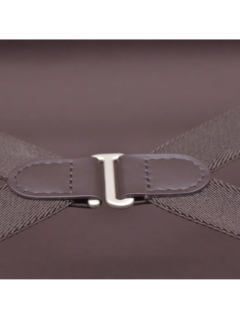Louis Vuitton exterior excellent